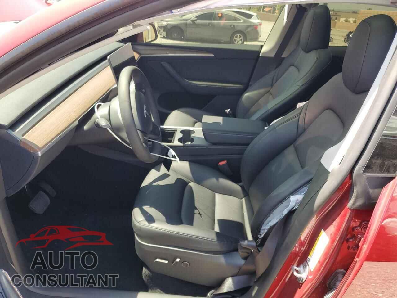 TESLA MODEL Y 2024 - 7SAYGAEE2RF149259