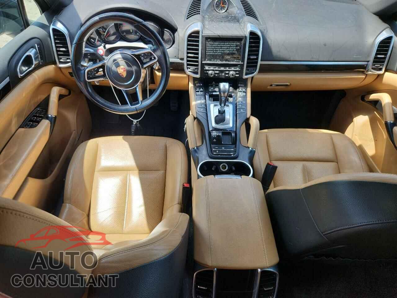 PORSCHE CAYENNE 2015 - WP1AF2A28FLA31307