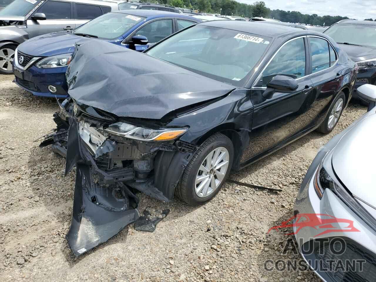 TOYOTA CAMRY 2021 - 4T1C11AKXMU572803