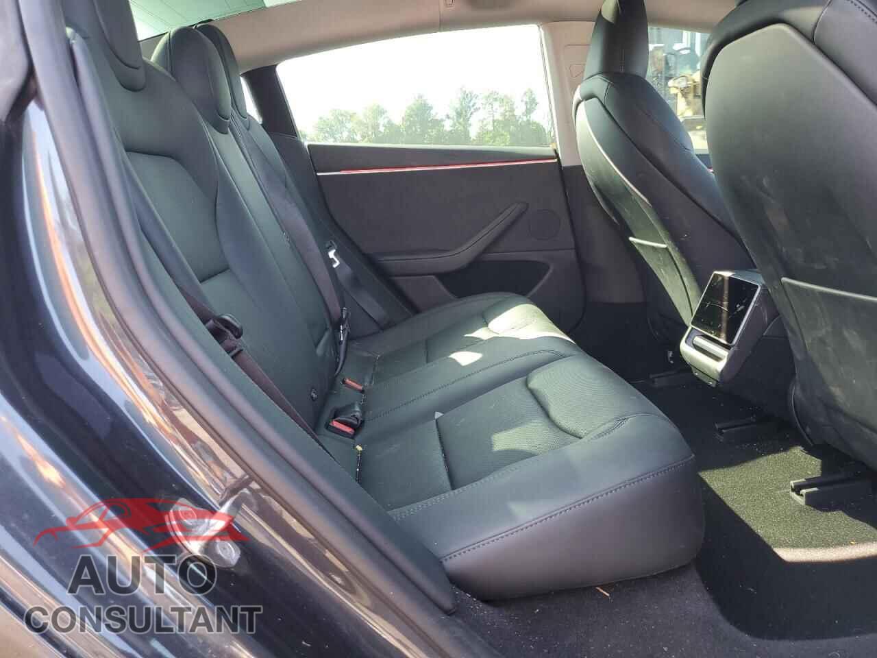 TESLA MODEL 3 2024 - 5YJ3E1EB7RF811694