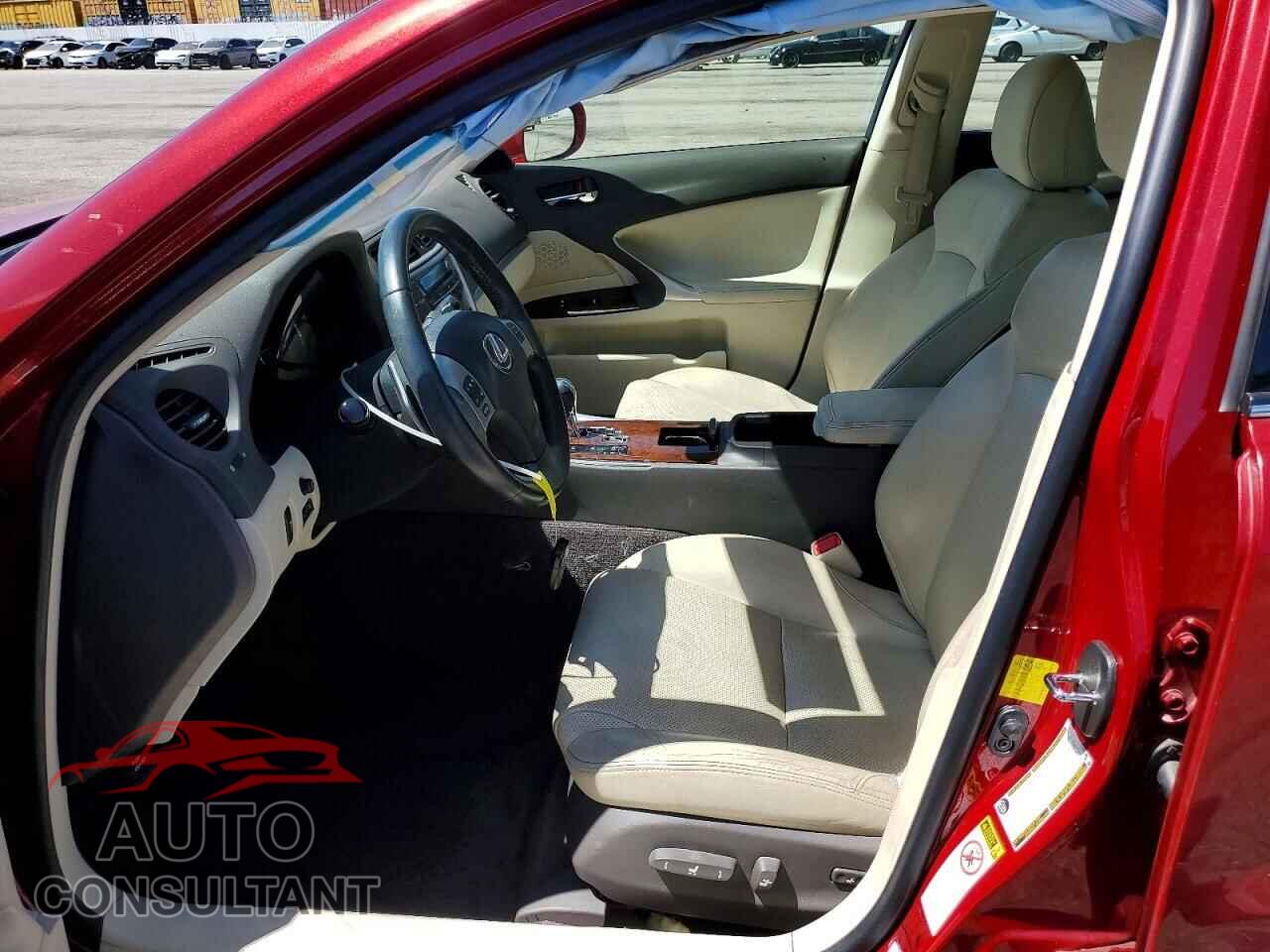 LEXUS IS 2012 - JTHBF5C20C5182726