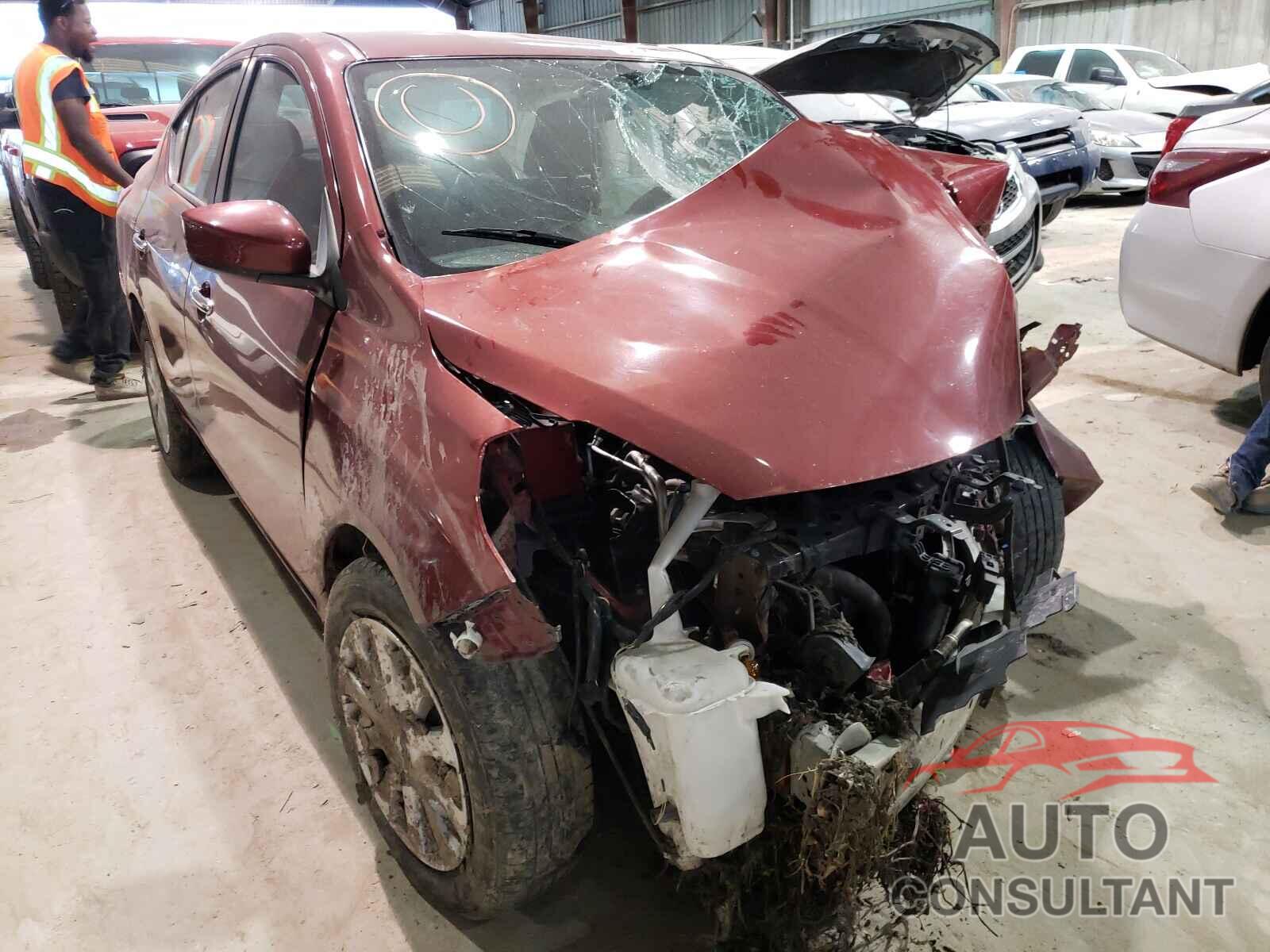 NISSAN VERSA 2019 - 3N1CN7AP5KL803317