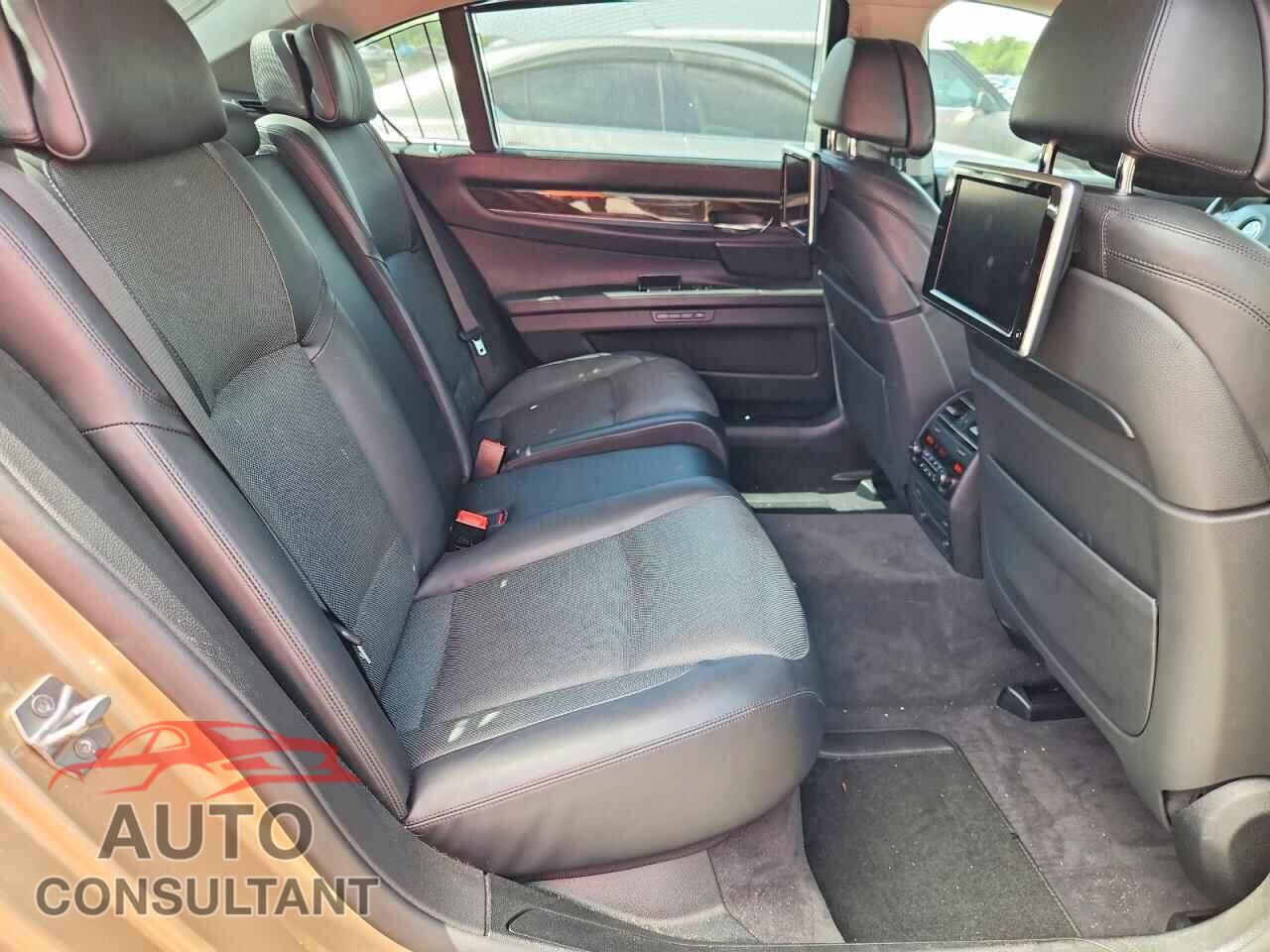 BMW 7 SERIES 2014 - WBAYE8C54ED136476