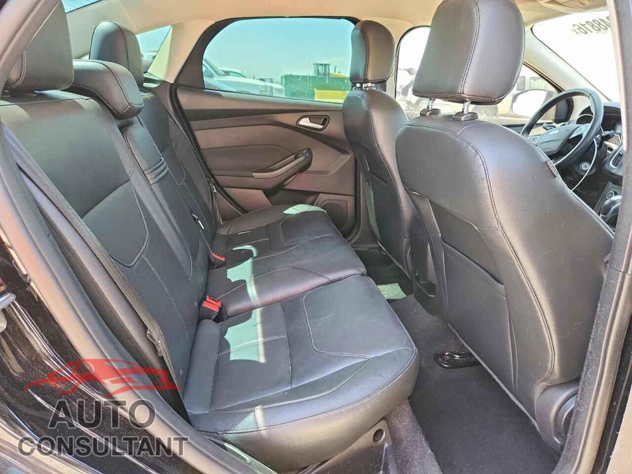 FORD FOCUS 2016 - 1FADP3F20GL395190