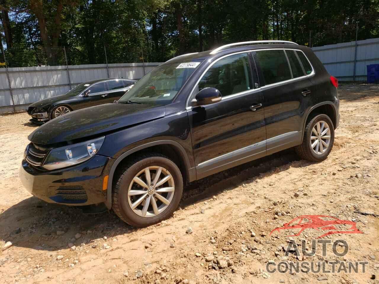 VOLKSWAGEN TIGUAN 2017 - WVGRV7AX6HW508491