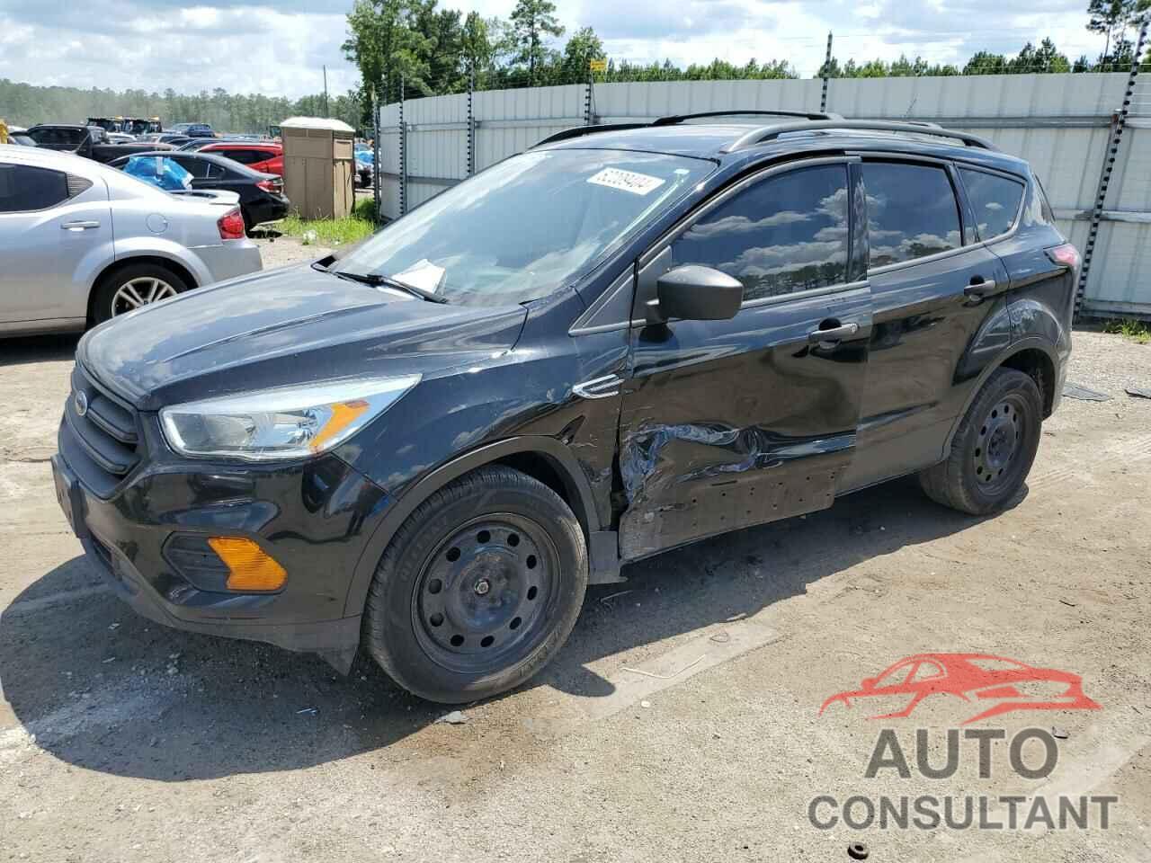 FORD ESCAPE 2017 - 1FMCU0F70HUB05255