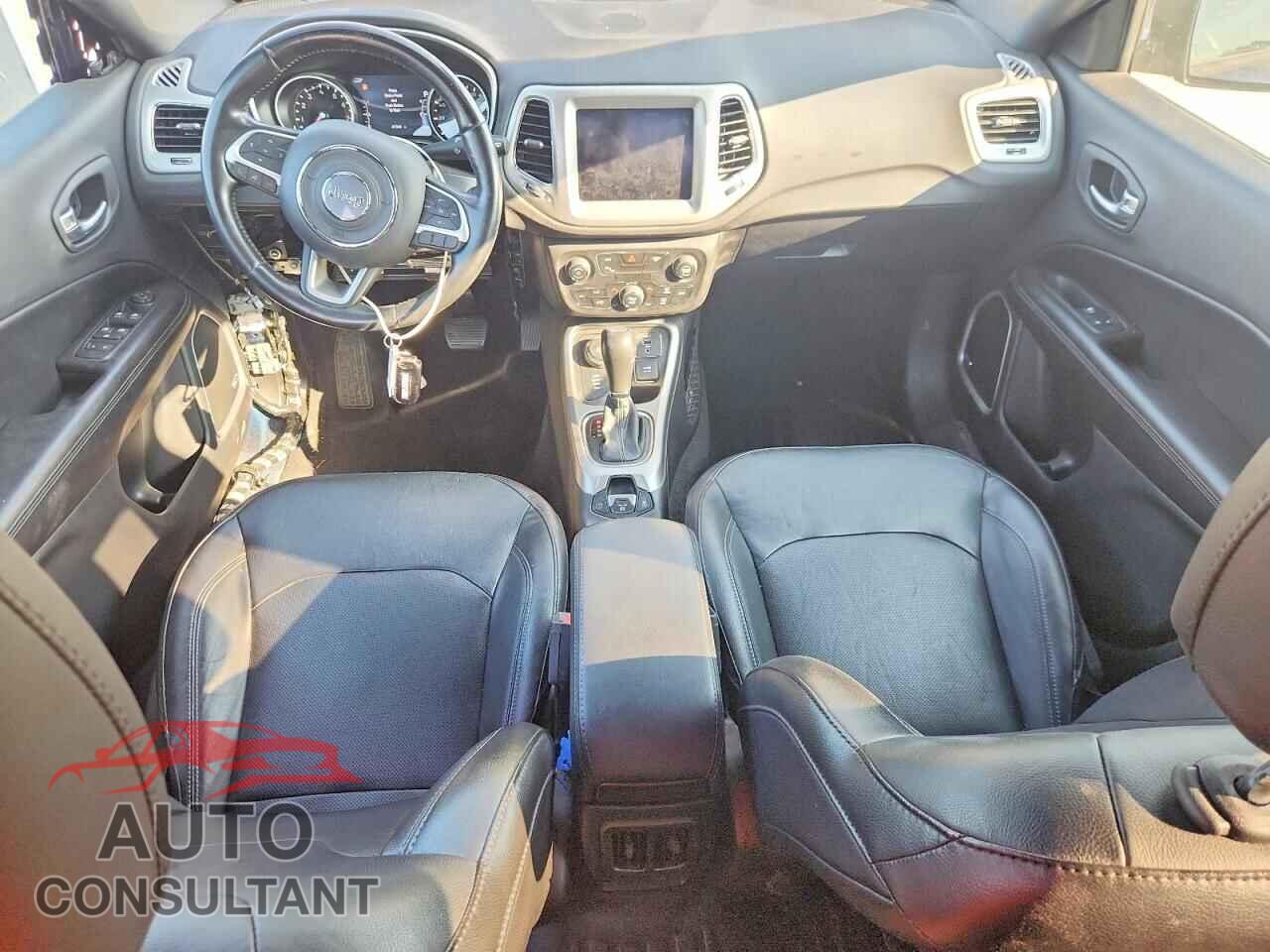 JEEP COMPASS 2020 - 3C4NJDCB7LT216295