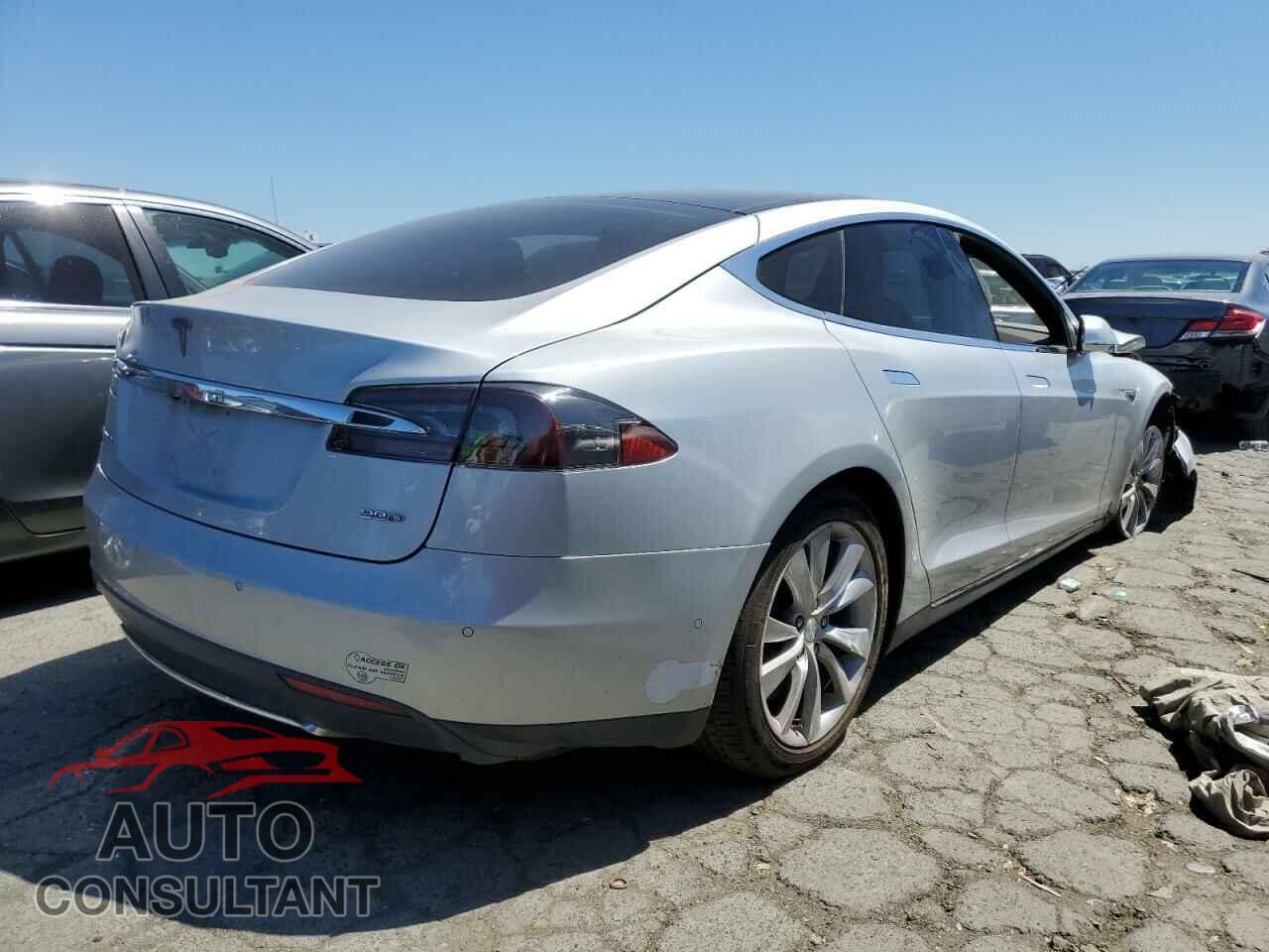 TESLA MODEL S 2016 - 5YJSA1E22GF128581