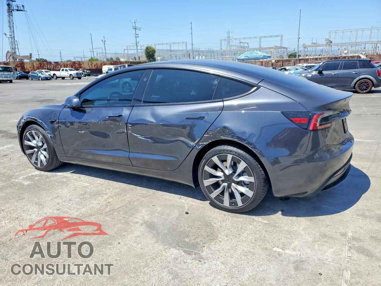 TESLA MODEL 3 2025 - 5YJ3E1EA7SF033801