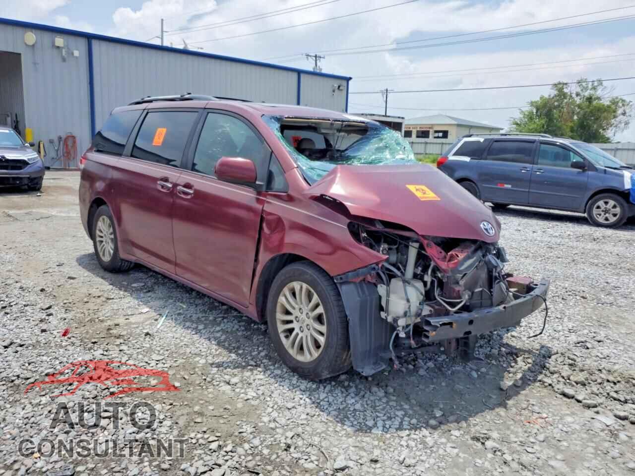 TOYOTA SIENNA 2011 - 5TDYK3DC2BS068321