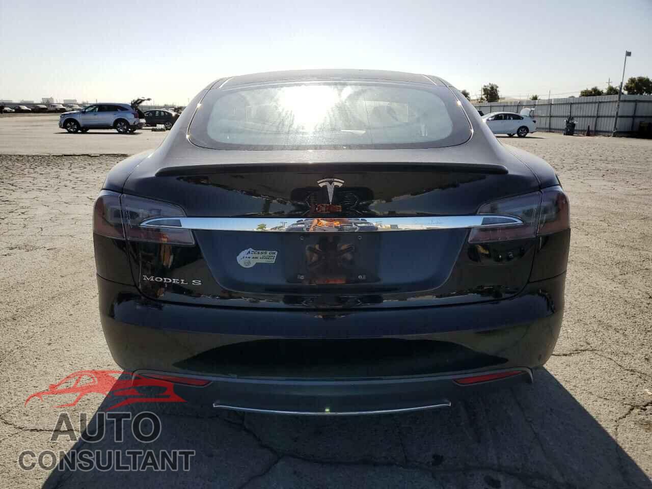 TESLA MODEL S 2012 - 5YJSA1DP7CFS00835