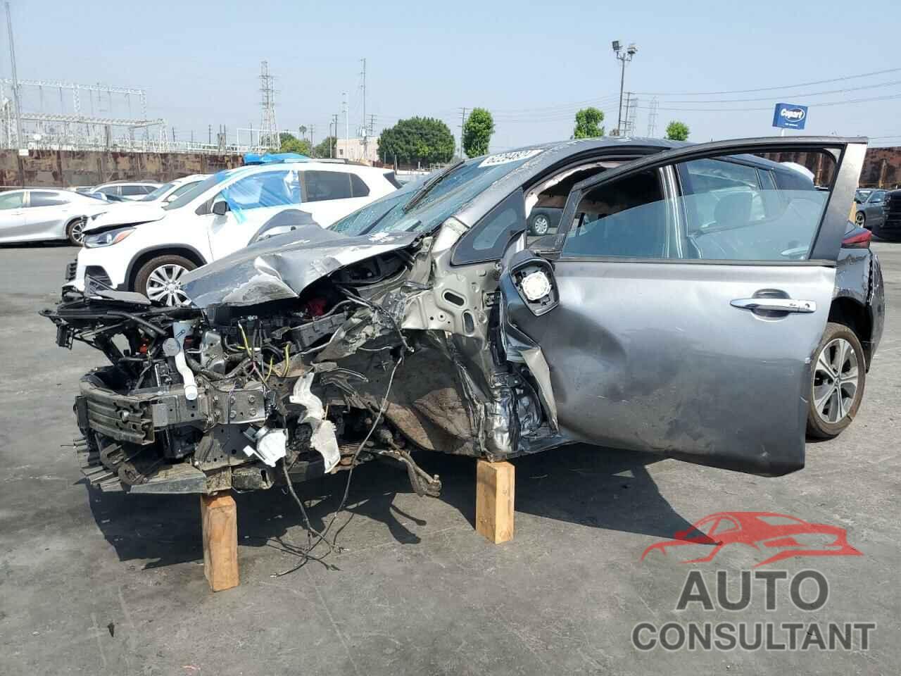 NISSAN LEAF 2022 - 1N4AZ1CVXNC562121
