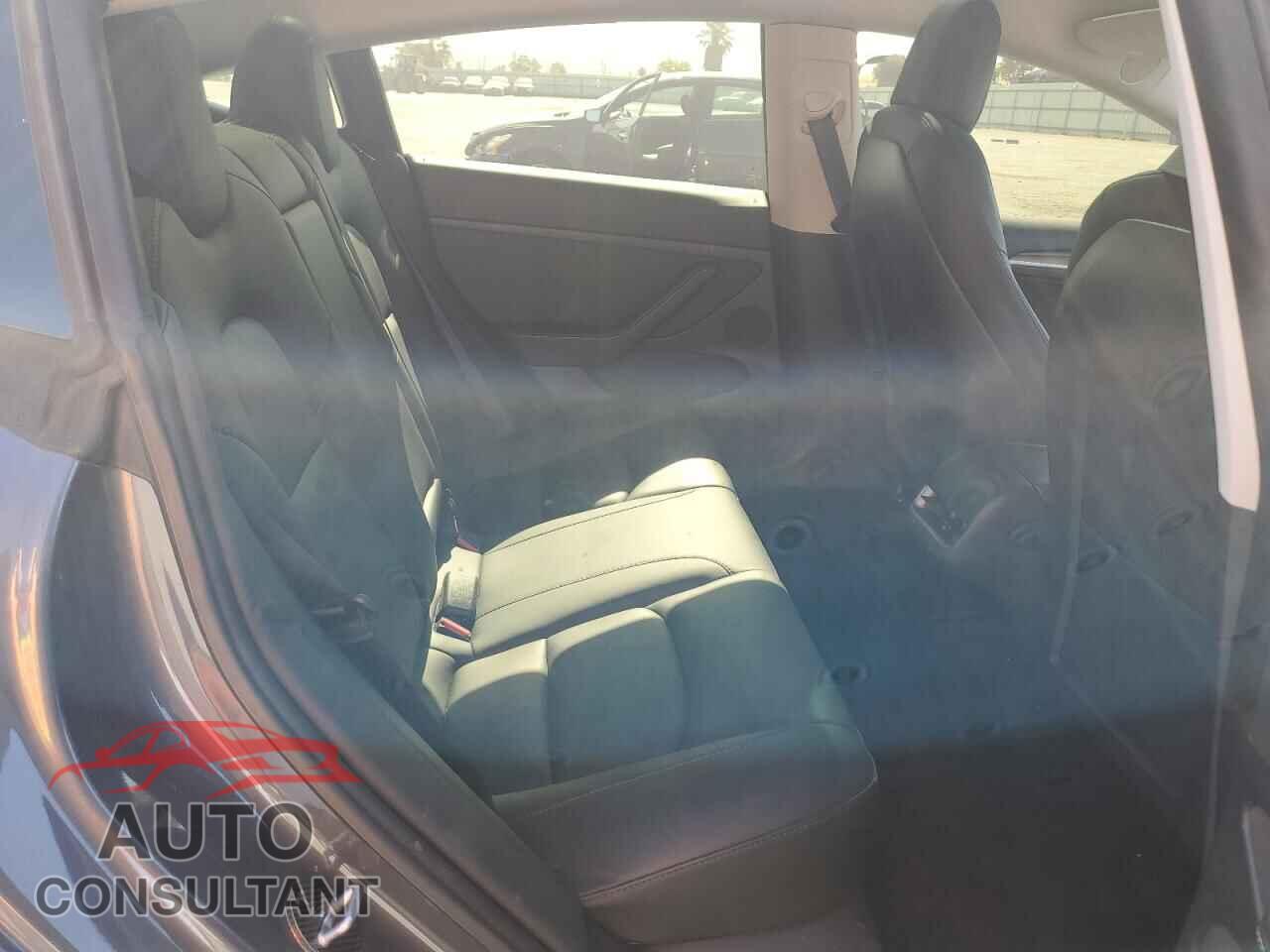 TESLA MODEL 3 2023 - 5YJ3E1EA7PF452643