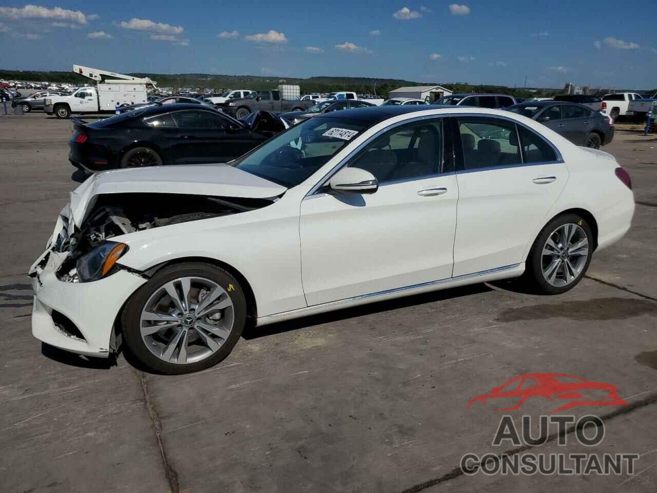 MERCEDES-BENZ C-CLASS 2018 - 55SWF4JB9JU247146