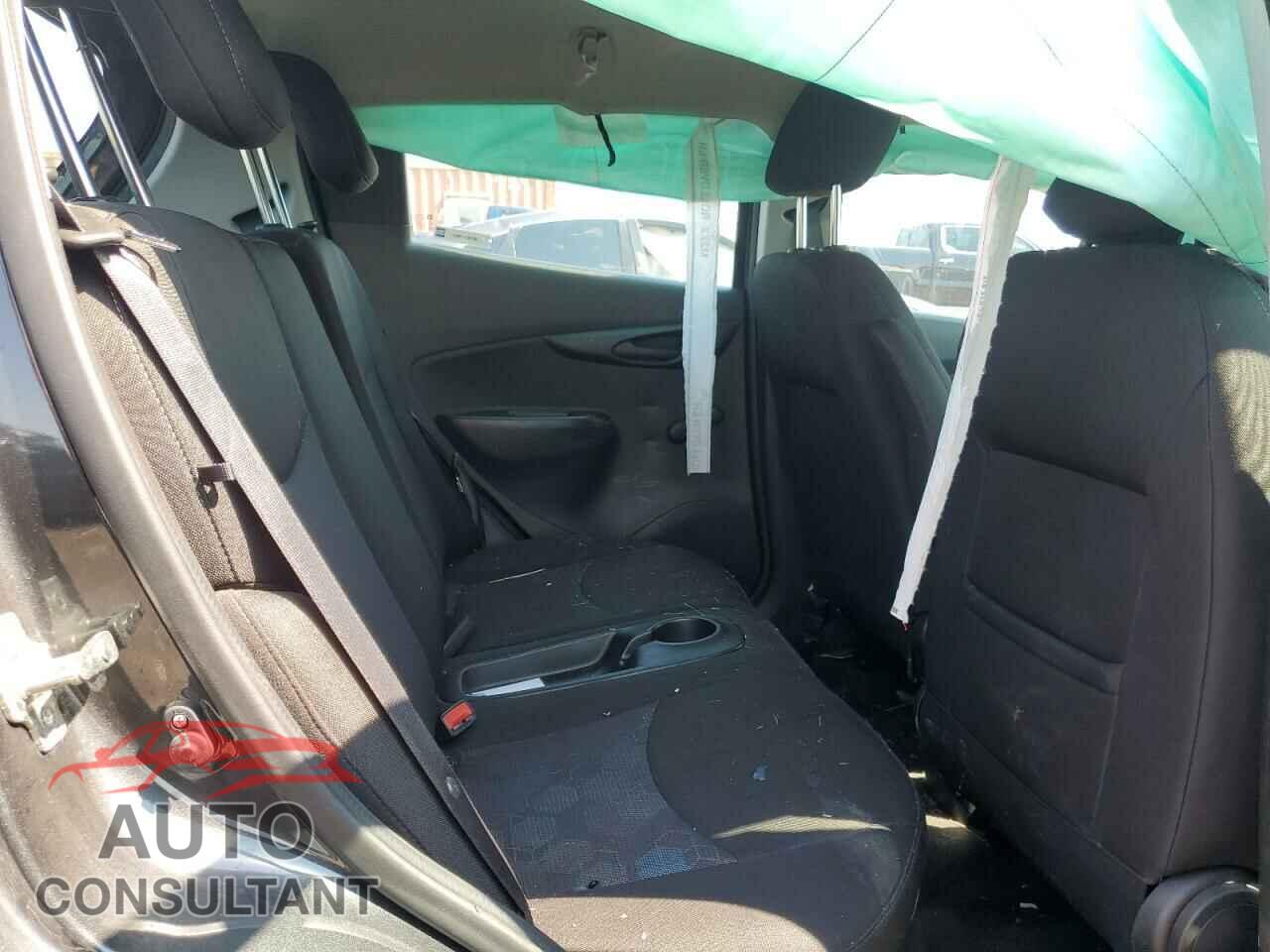 CHEVROLET SPARK 2017 - KL8CB6SA7HC813435