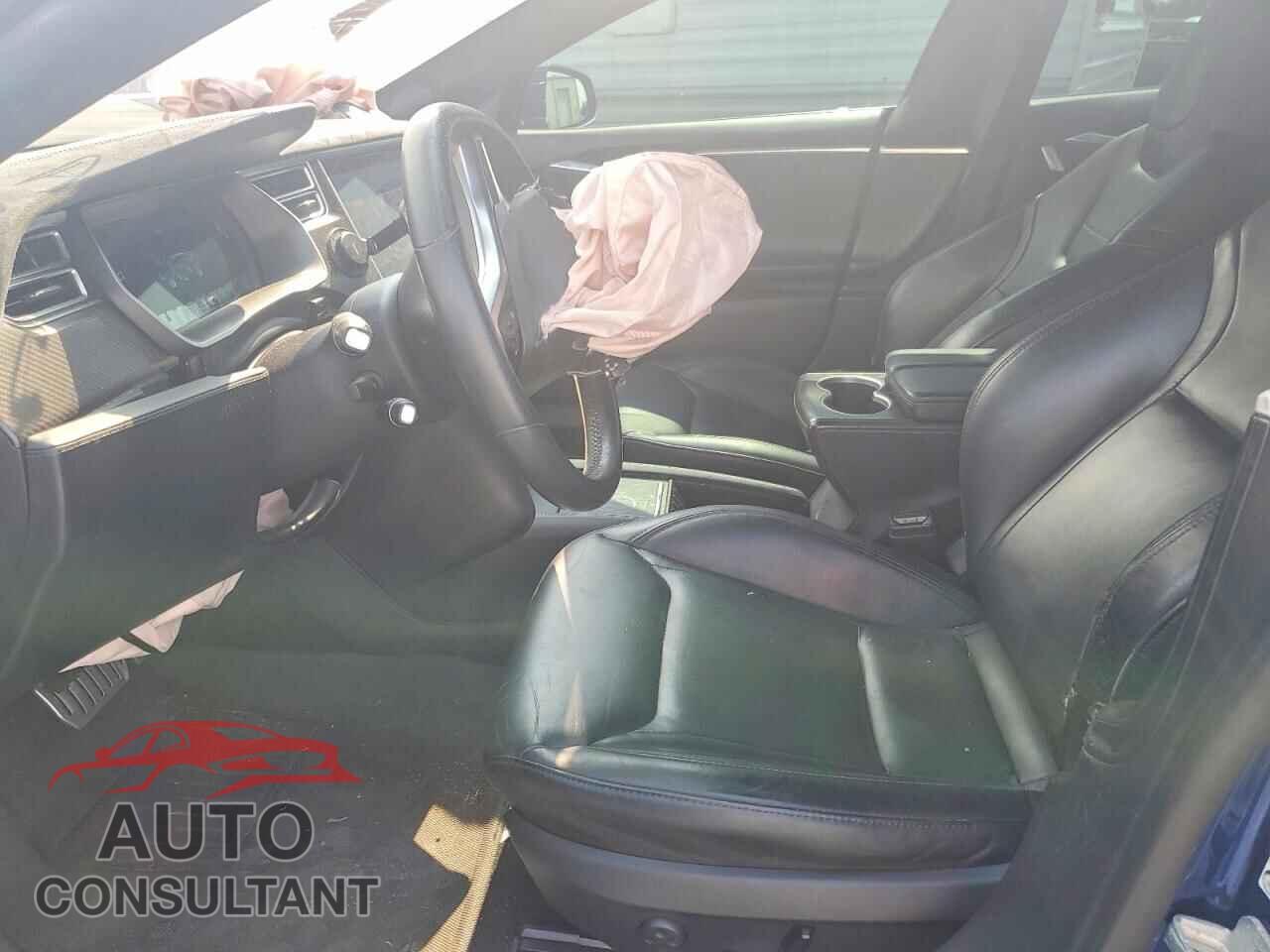 TESLA MODEL S 2015 - 5YJSA1E48FF116208