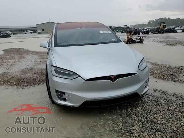TESLA MODEL X 2017 - 5YJXCDE46HF045188