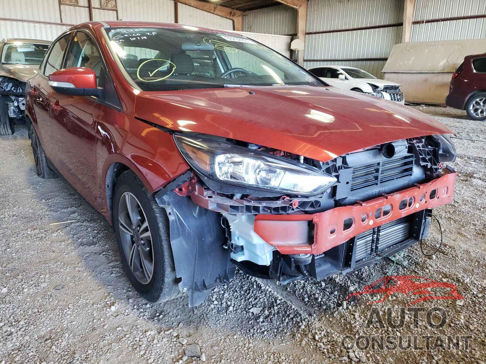 FORD FOCUS 2018 - 1FADP3FE7JL245949