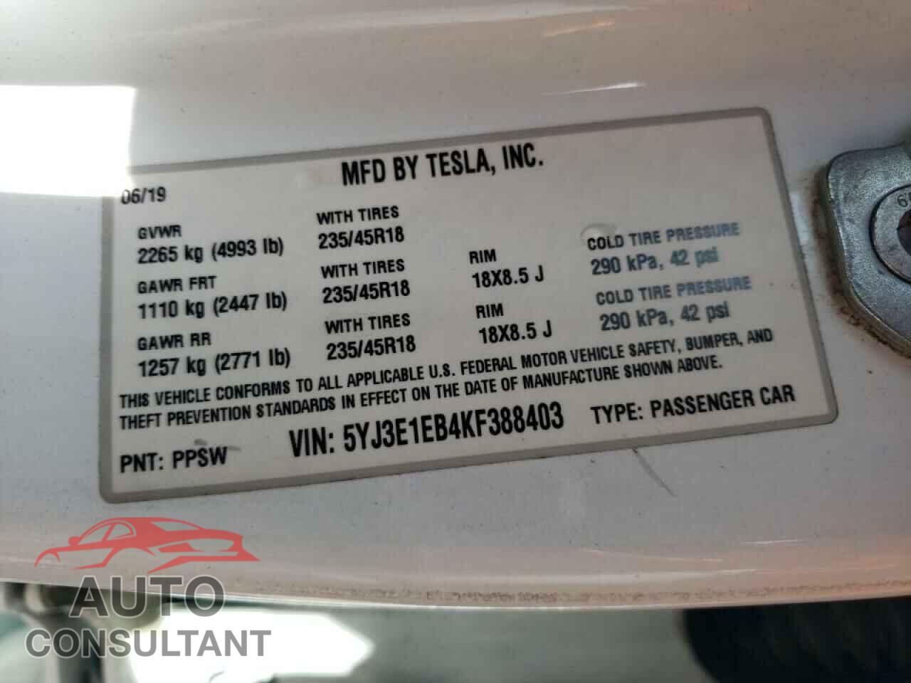 TESLA MODEL 3 2019 - 5YJ3E1EB4KF388403