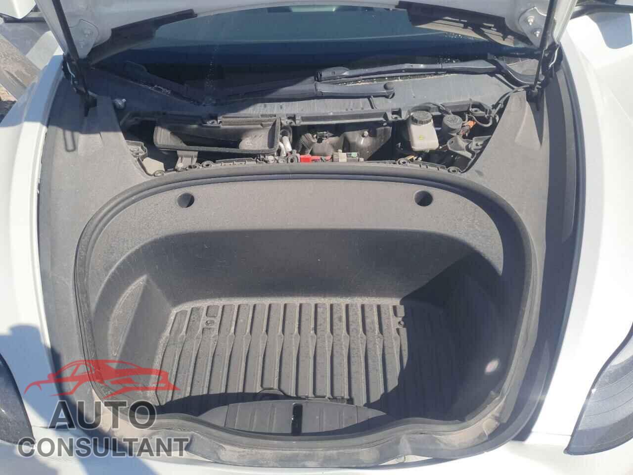 TESLA MODEL 3 2023 - 5YJ3E1EA2PF457989