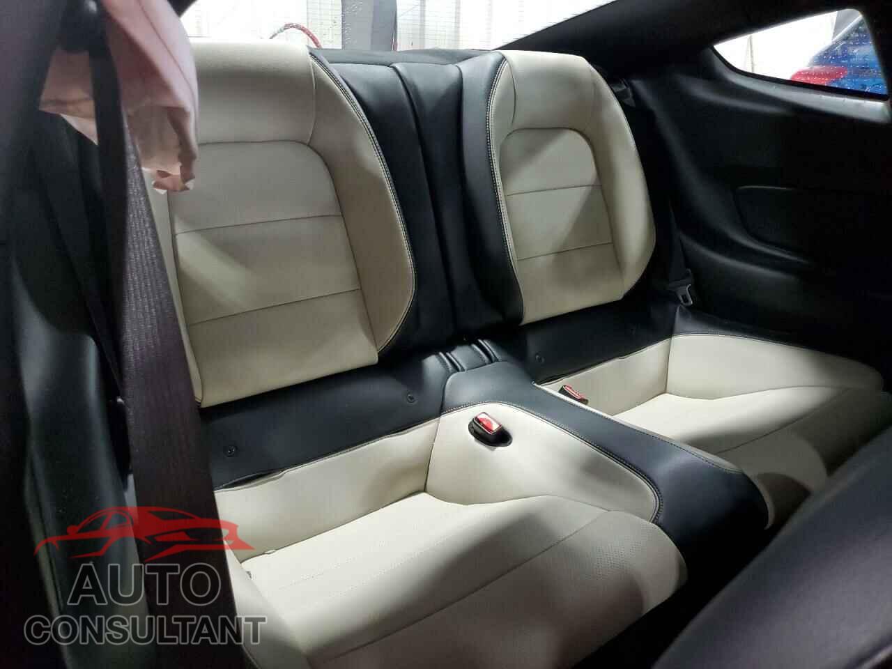 FORD MUSTANG 2016 - 1FA6P8CF9G5273574