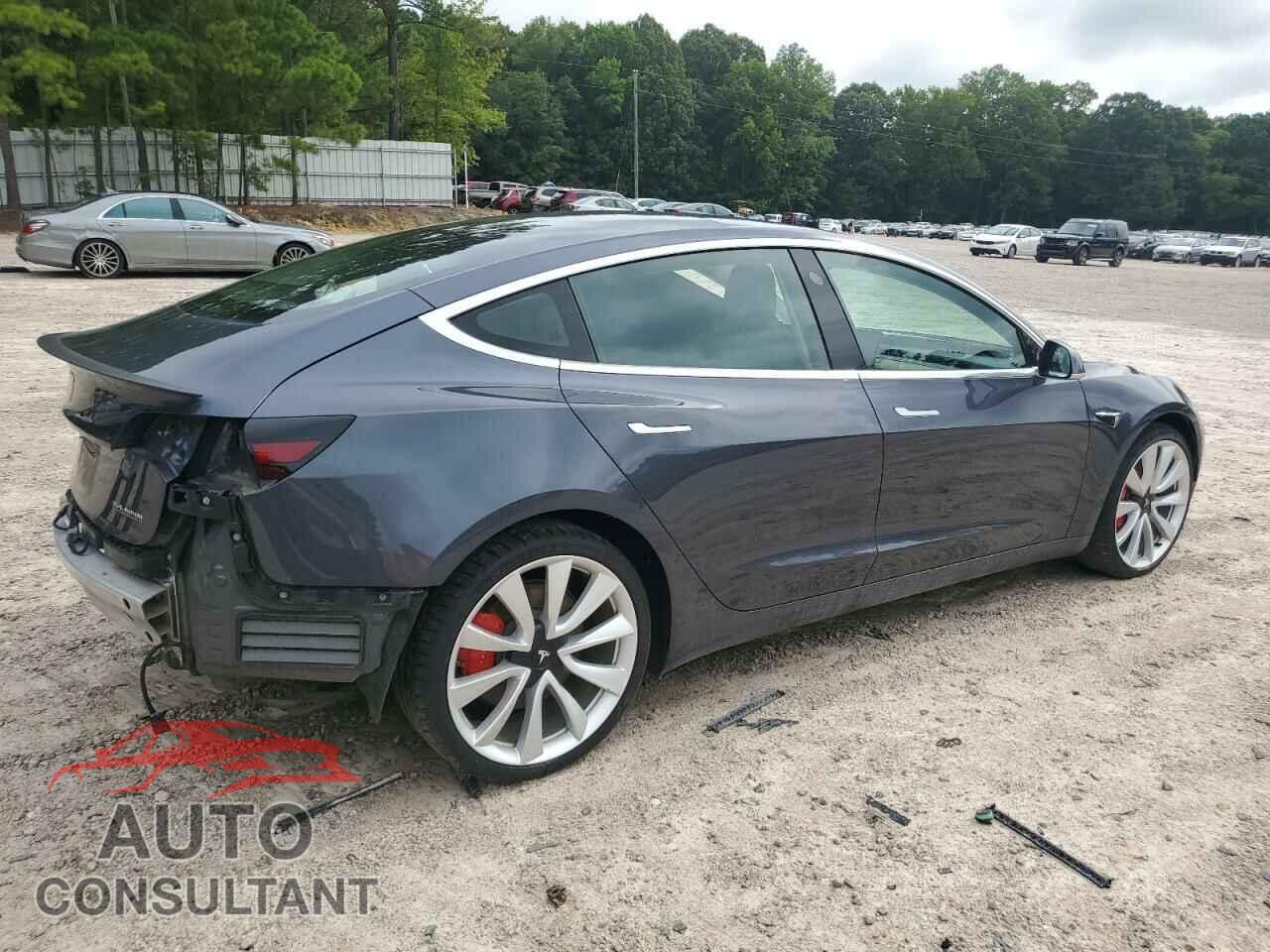 TESLA MODEL 3 2019 - 5YJ3E1EB8KF237595