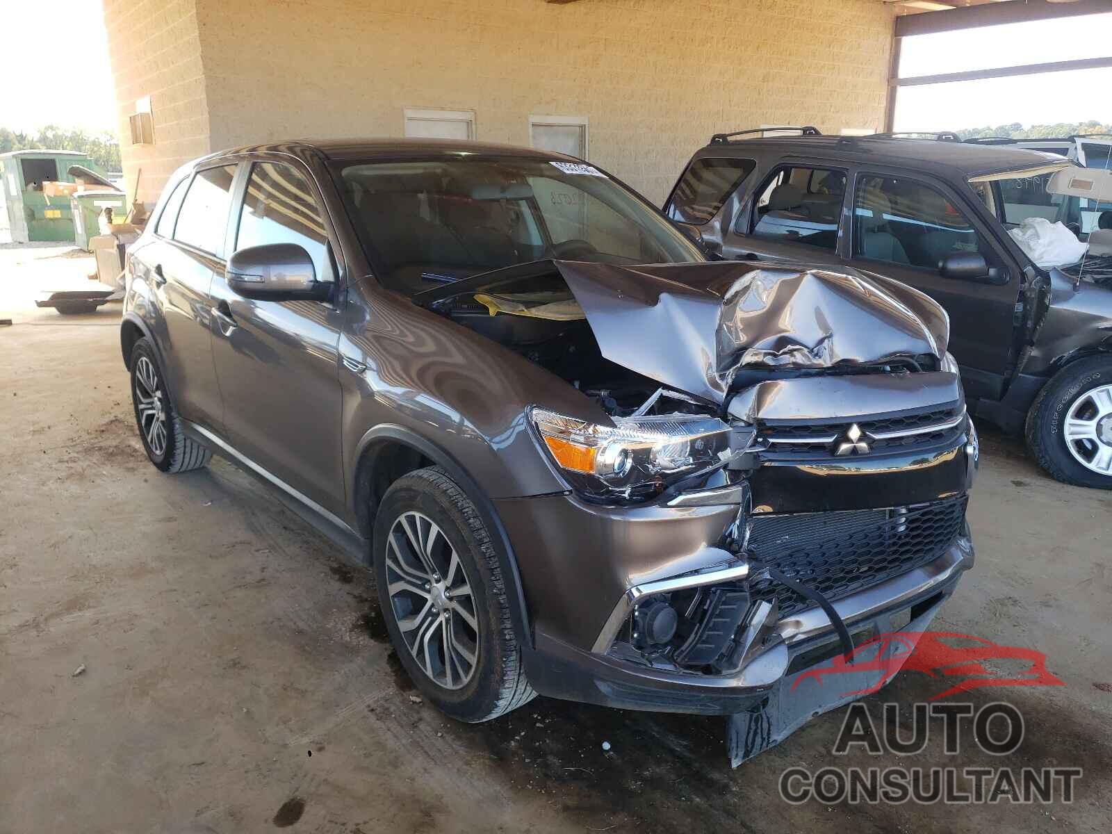 MITSUBISHI OUTLANDER 2018 - JA4AP3AU8JU025865