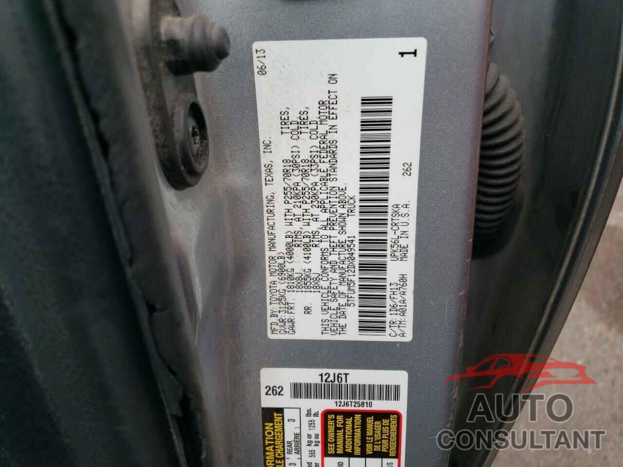 TOYOTA TUNDRA 2013 - 5TFUM5F12DX049541