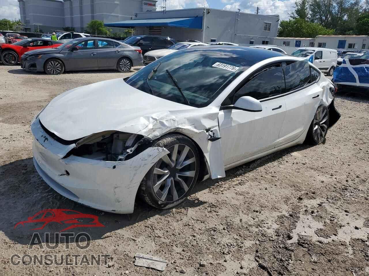TESLA MODEL 3 2024 - 5YJ3E1EA0RF749000
