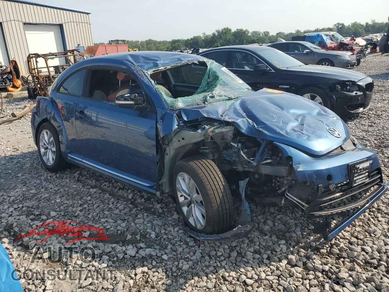 VOLKSWAGEN BEETLE 2017 - 3VWF17AT8HM619895