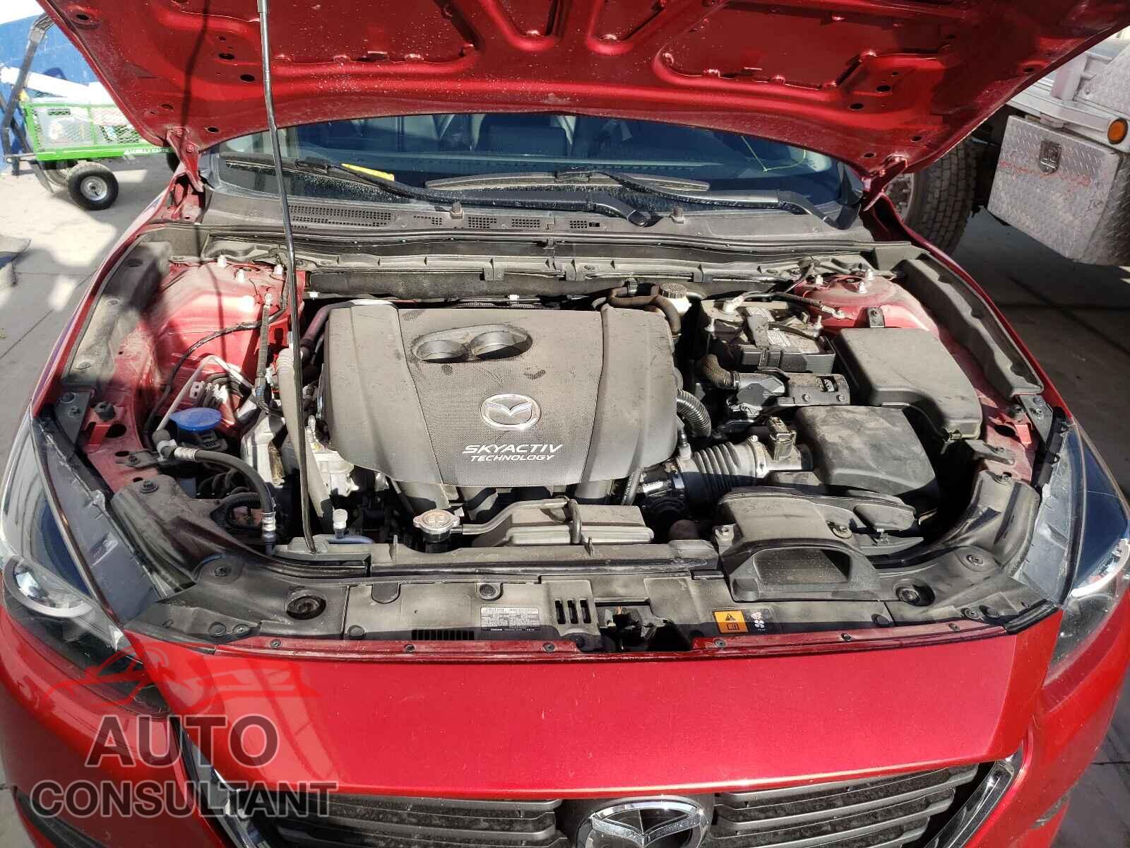 MAZDA 3 2017 - 3MZBN1V76HM138492