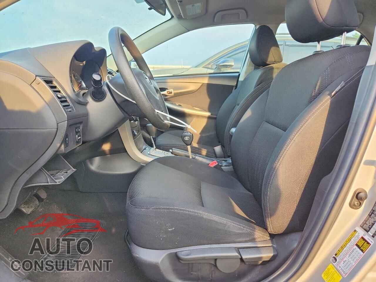 TOYOTA COROLLA 2012 - 2T1BU4EE3CC783379