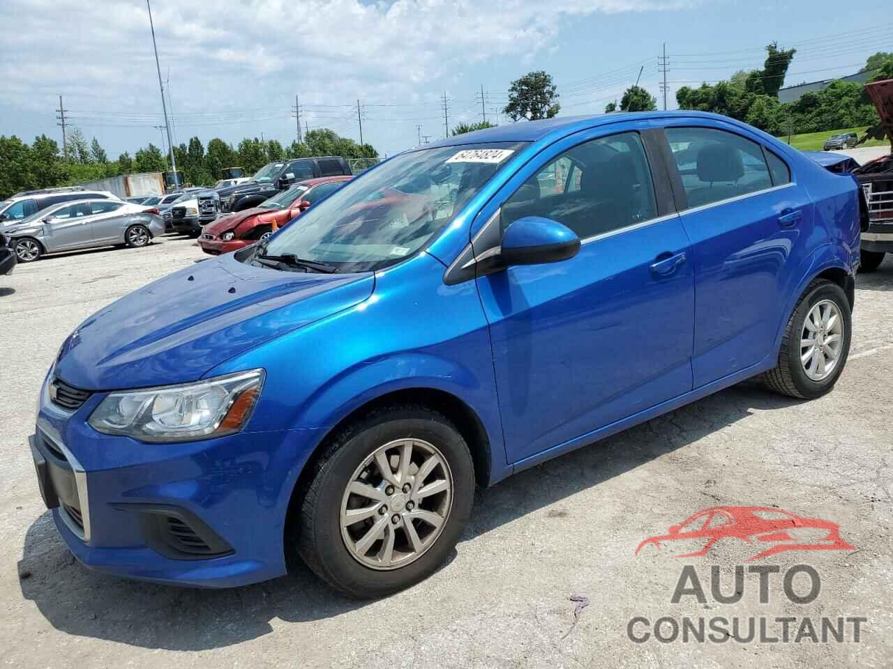 CHEVROLET SONIC 2018 - 1G1JD5SH5J4101322