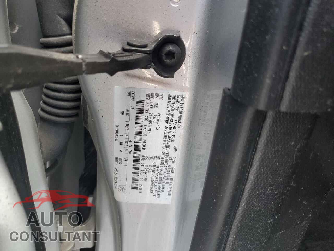 FORD FOCUS 2016 - 1FADP3F2XGL321081