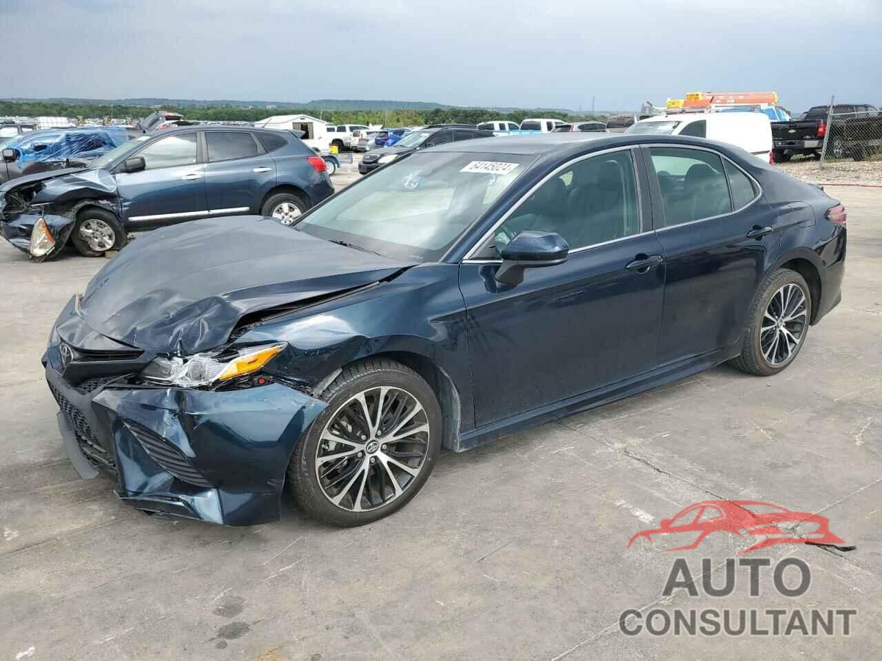 TOYOTA CAMRY 2018 - 4T1B11HK8JU625589