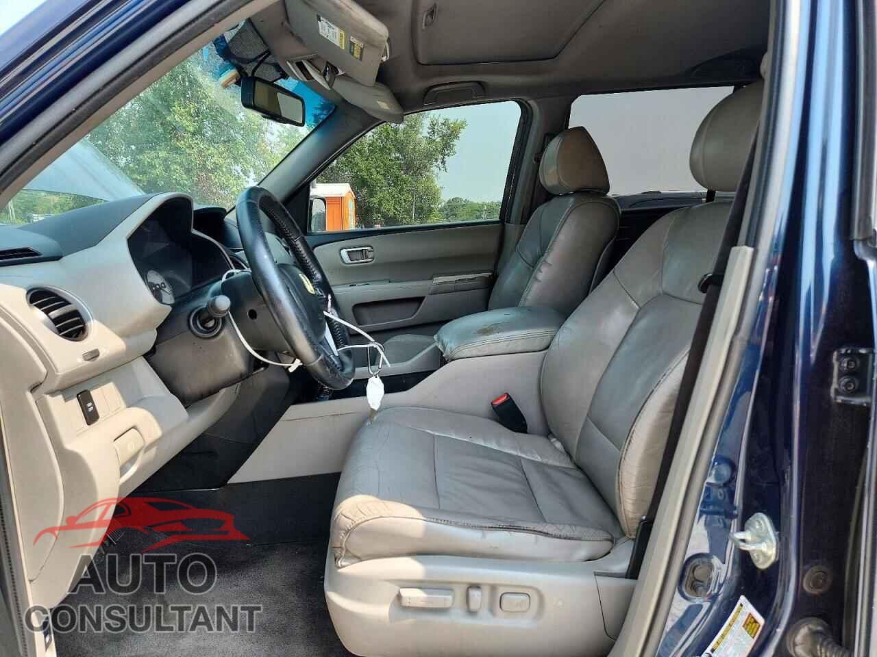 HONDA PILOT 2011 - 5FNYF4H56BB079638