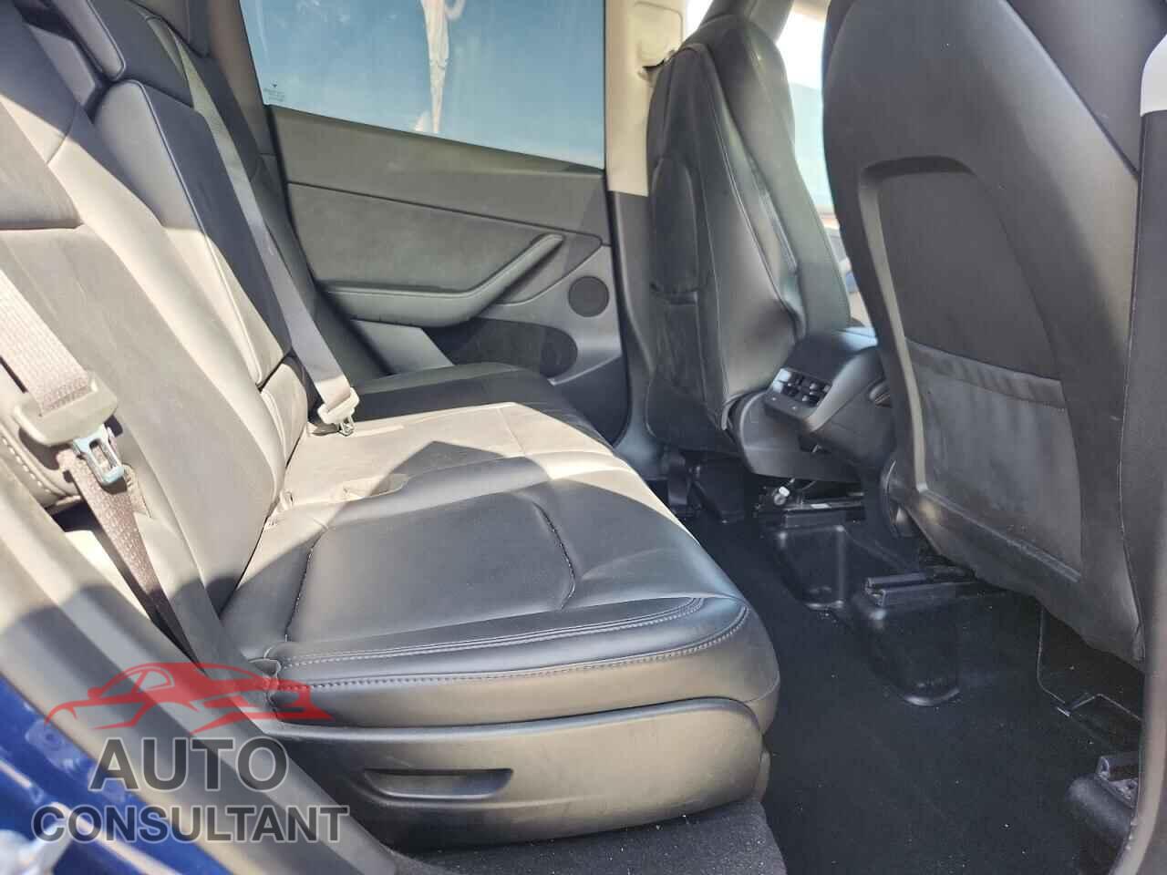 TESLA MODEL Y 2023 - 7SAYGAEE7PF714473