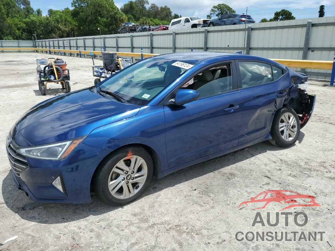 HYUNDAI ELANTRA 2019 - 5NPD84LF3KH479361