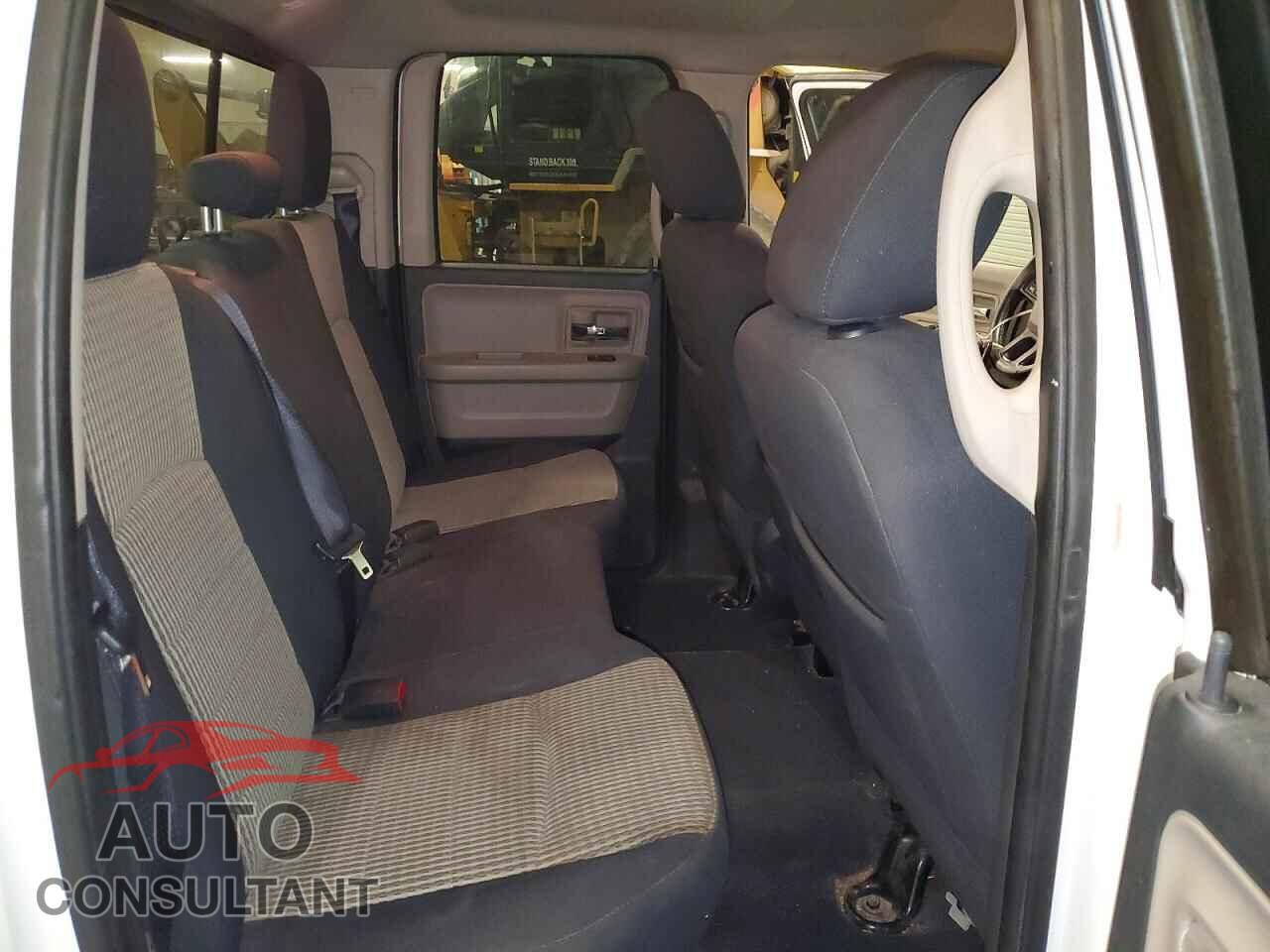 DODGE RAM 1500 2012 - 1C6RD7GT5CS171539