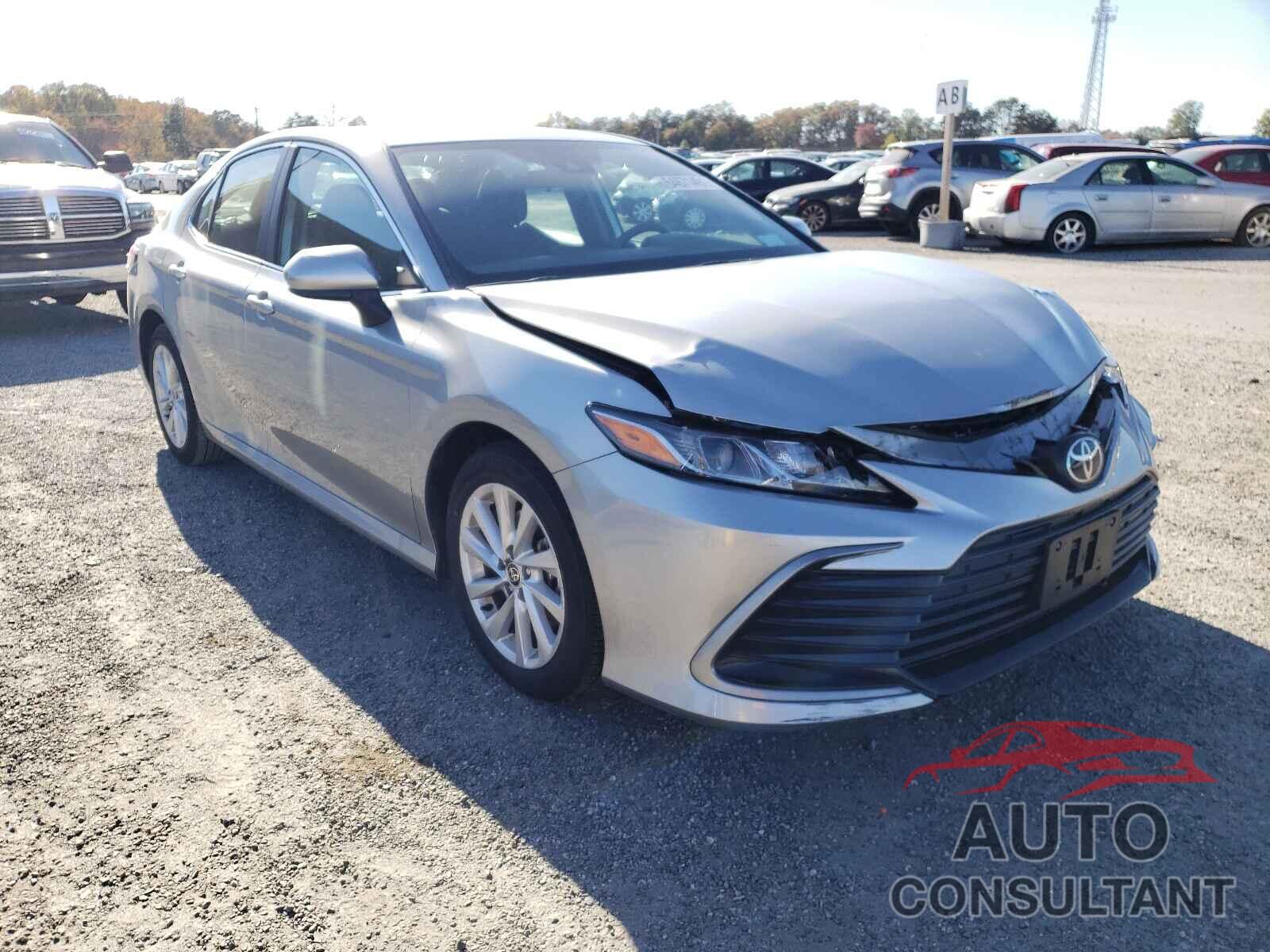 TOYOTA CAMRY 2021 - 4T1C11AK7MU453896