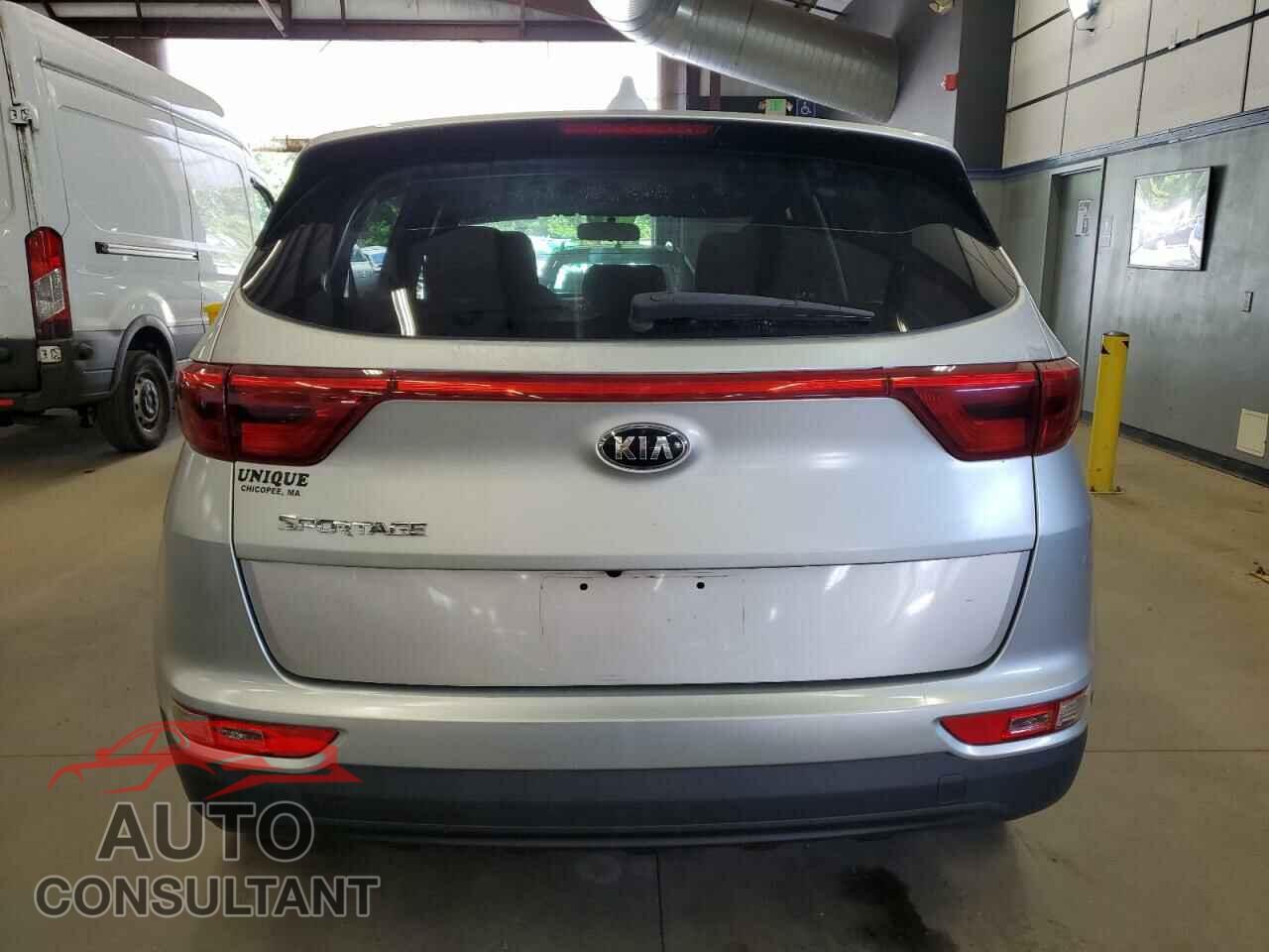 KIA SPORTAGE 2018 - KNDPMCAC3J7347618