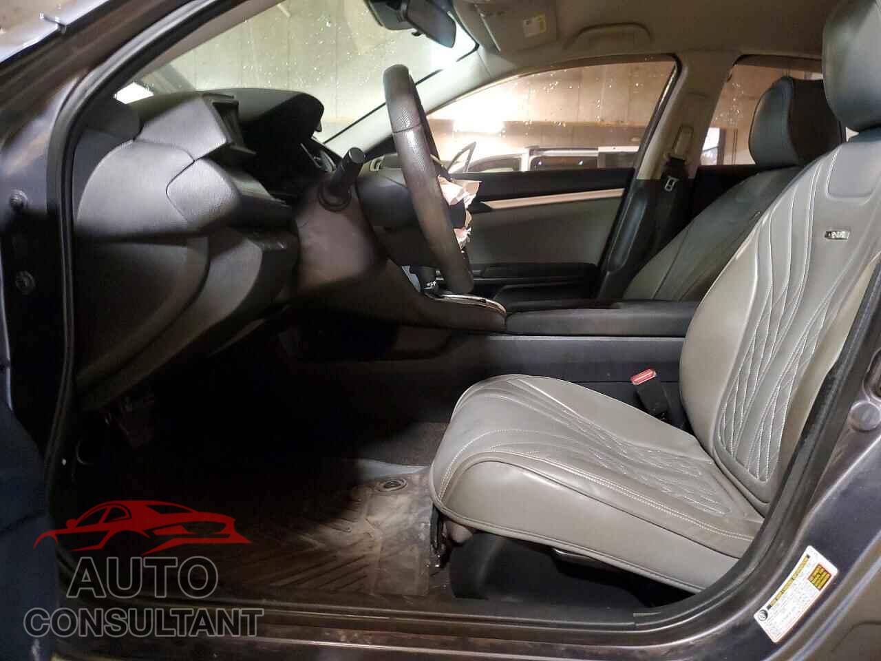 HONDA CIVIC 2019 - 2HGFC2F62KH522802