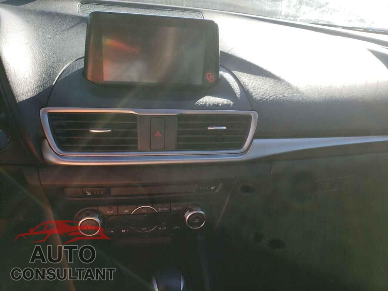 MAZDA 3 2017 - 3MZBN1V75HM151380