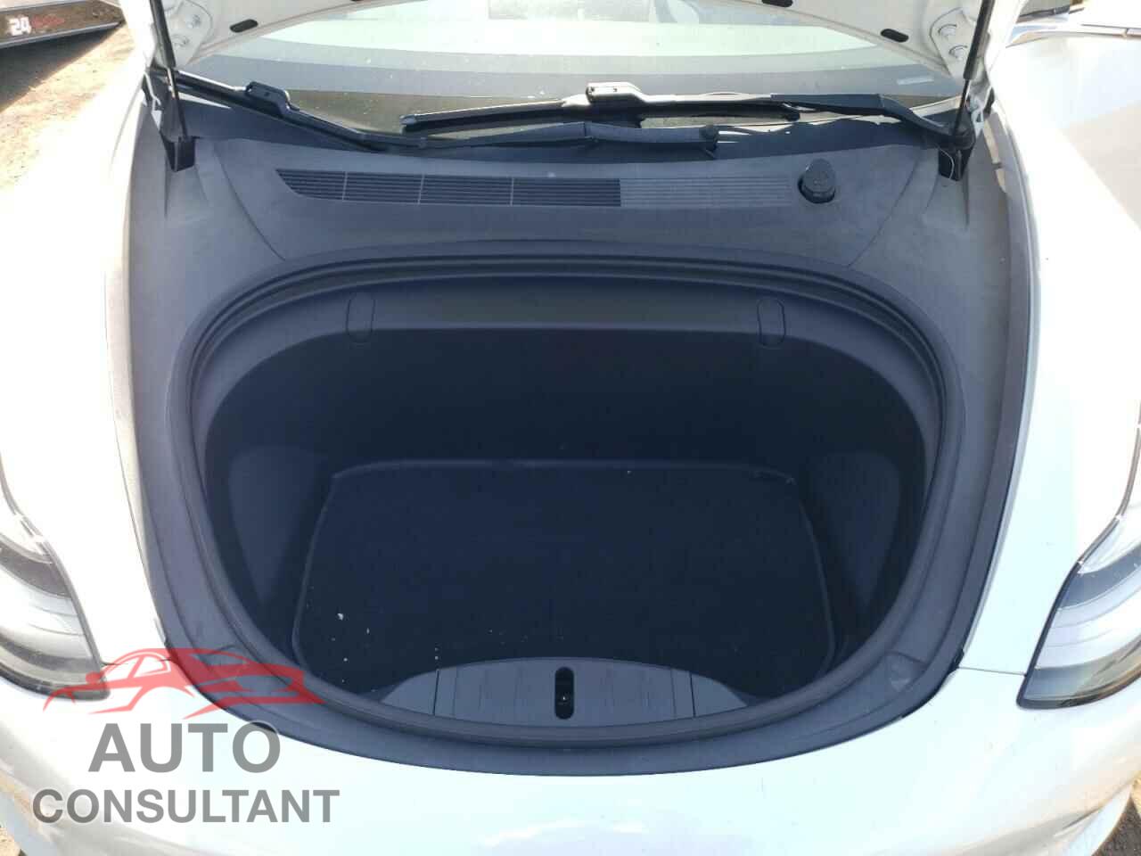 TESLA MODEL 3 2018 - 5YJ3E1EA0JF155463