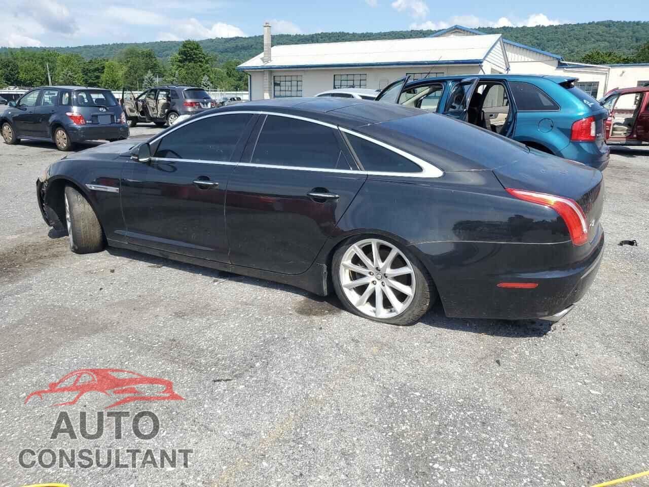 JAGUAR XJ 2011 - SAJWA1CB1BLV04571