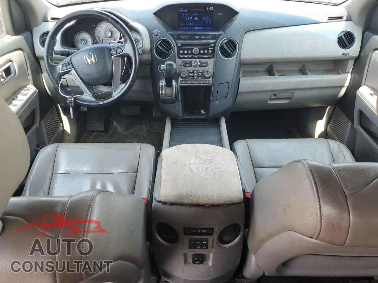 HONDA PILOT 2013 - 5FNYF4H55DB003539