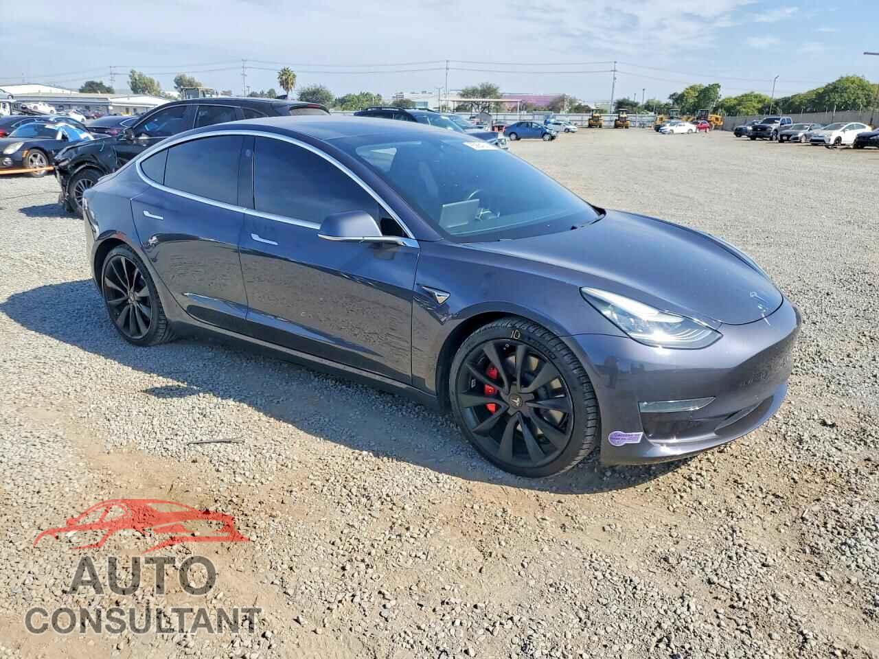 TESLA MODEL 3 2019 - 5YJ3E1EB7KF392770
