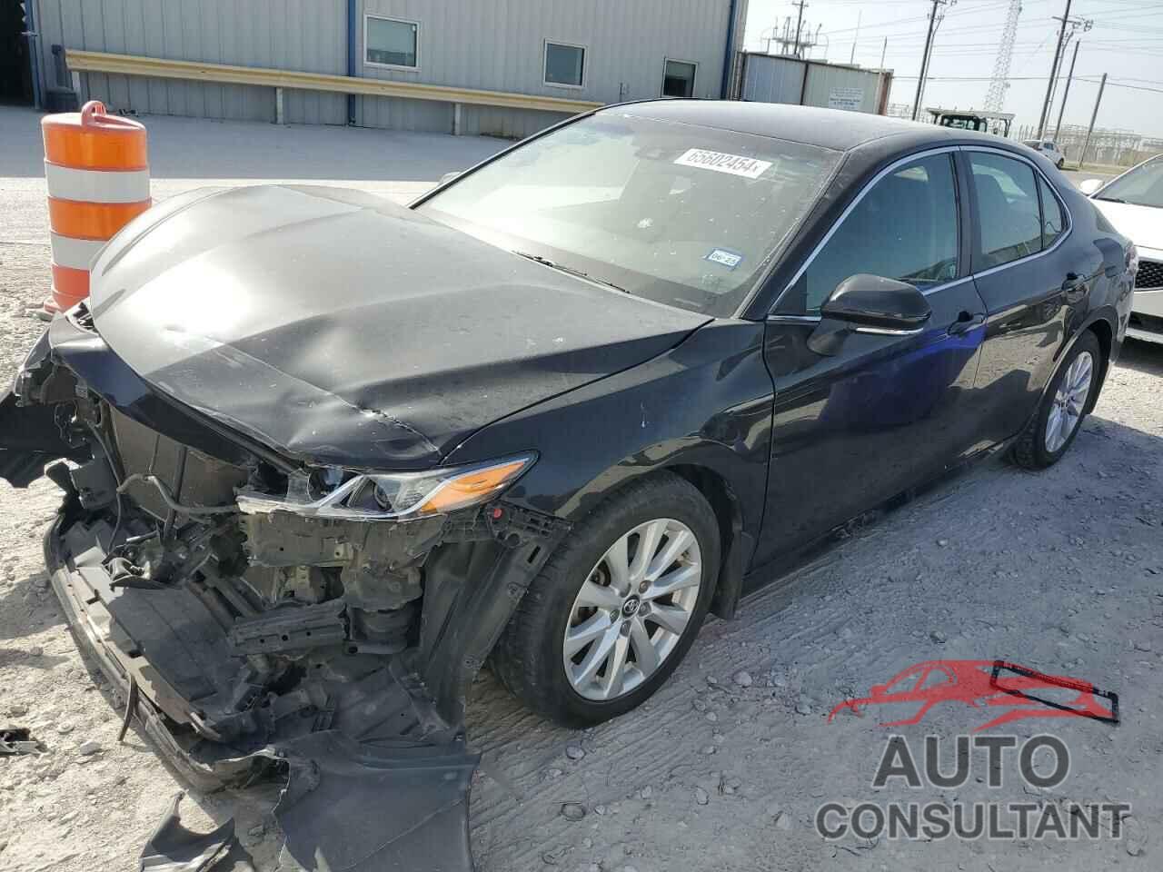 TOYOTA CAMRY 2018 - 4T1B11HK2JU601871