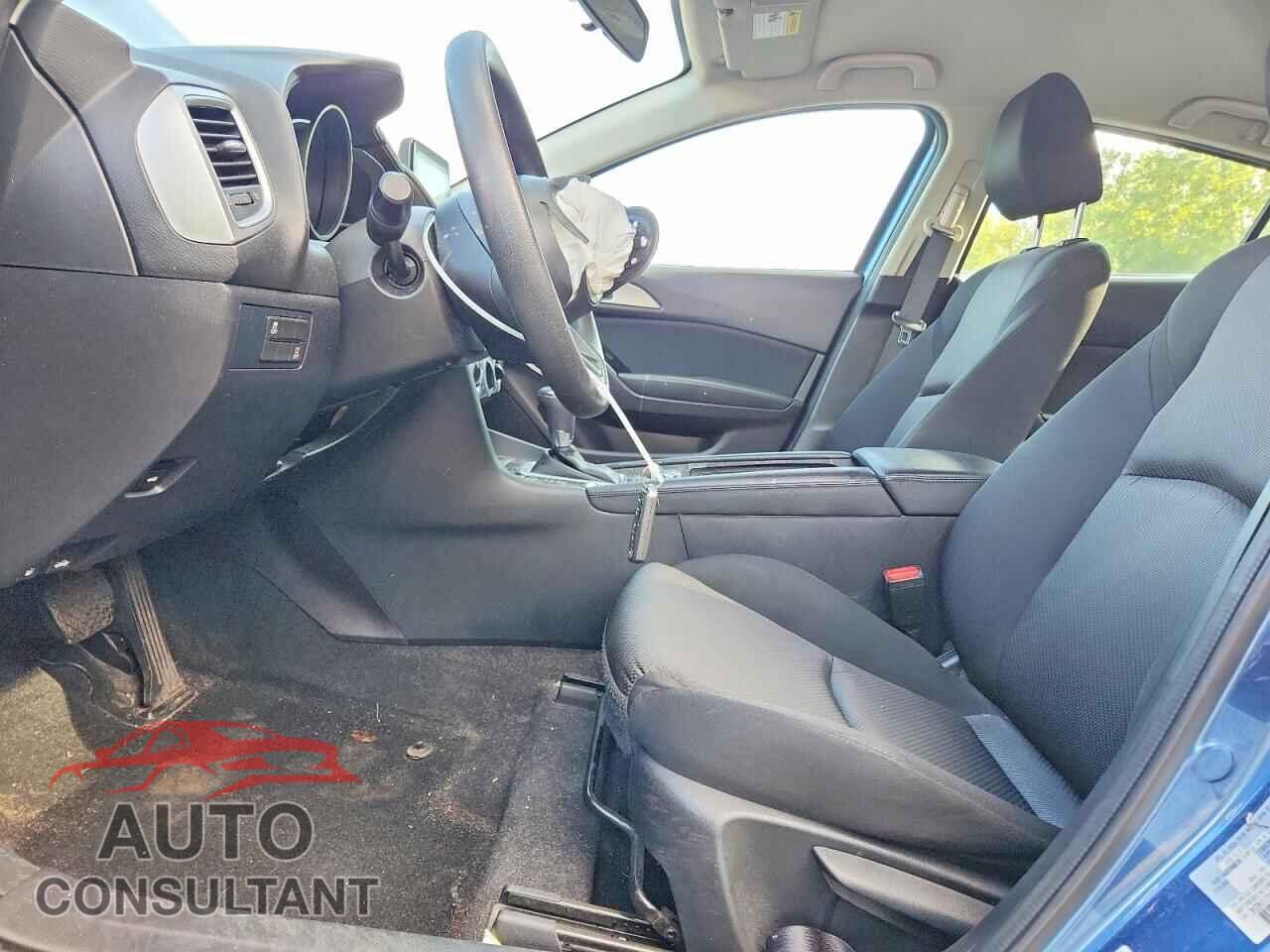 MAZDA 3 2017 - 3MZBN1U78HM120366
