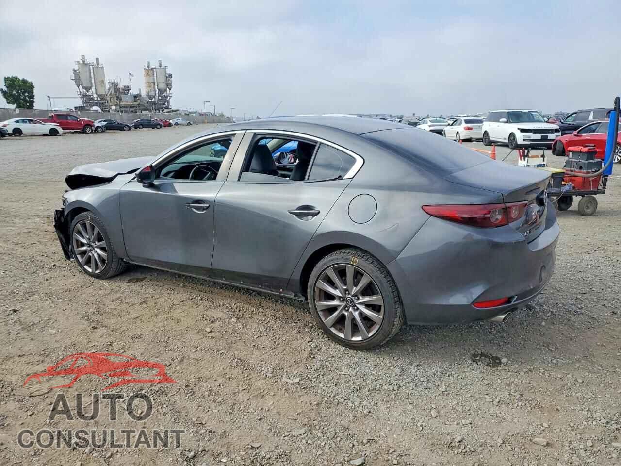 MAZDA 3 2019 - JM1BPACL5K1111379